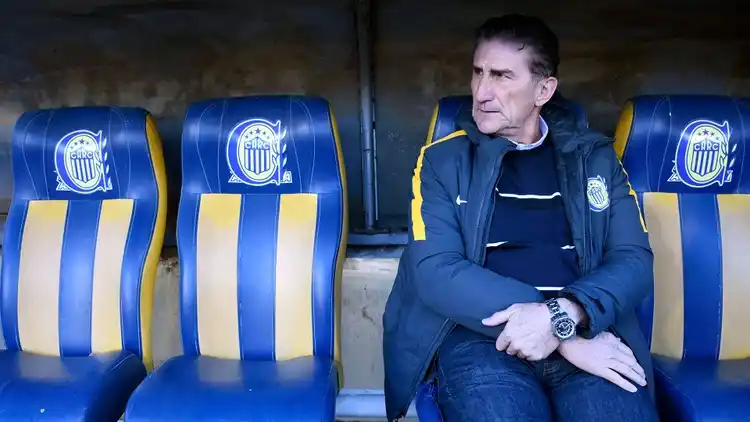 El "Patón" Bauza apuntó con dureza contra la dirigencia de Rosario Central 