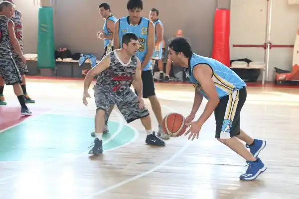 Quedaron definidos los cruces de playoff del Maxibásquet local