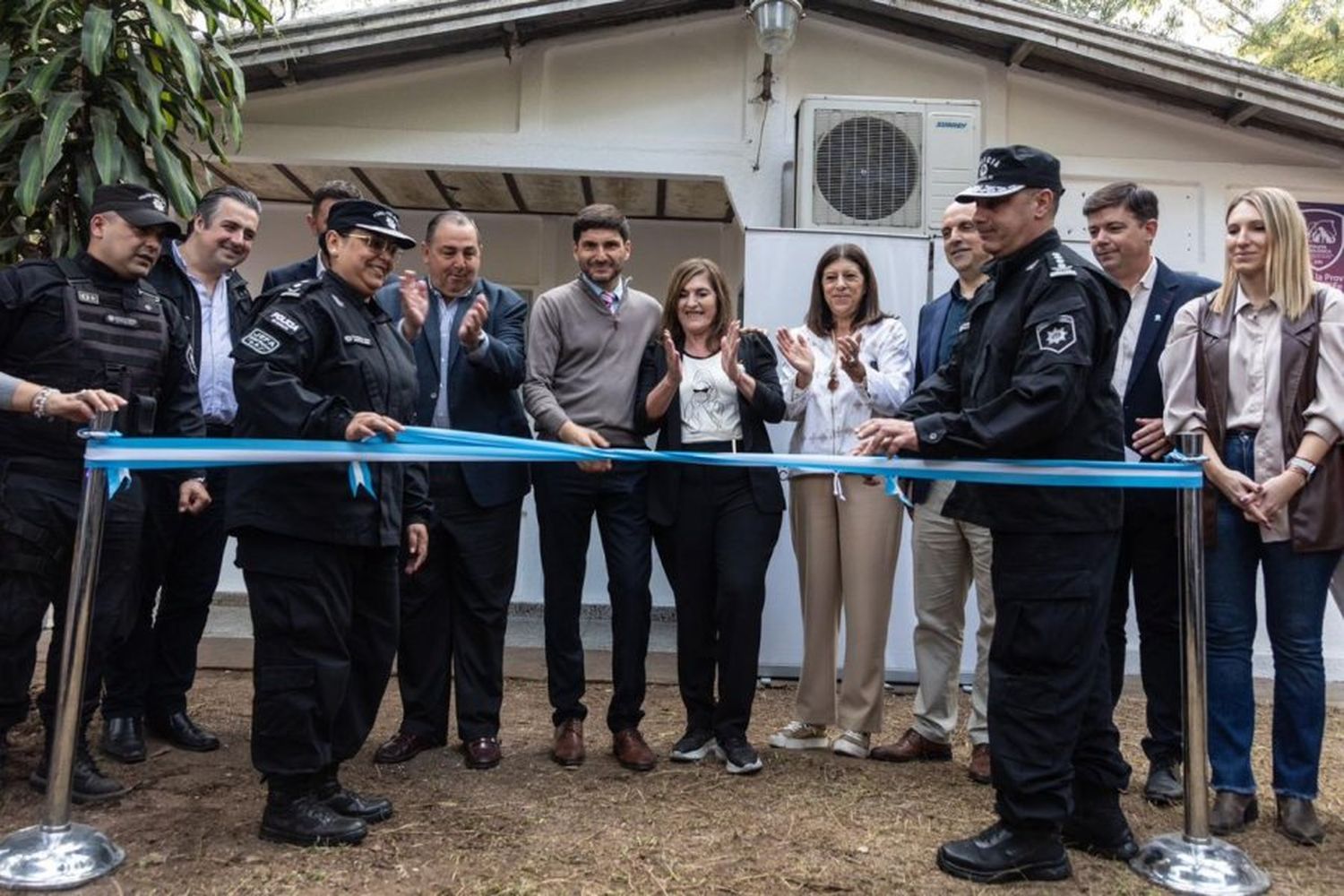 El Gobernador dejó inaugurado el nuevo destacamento de la Policía Ecológica