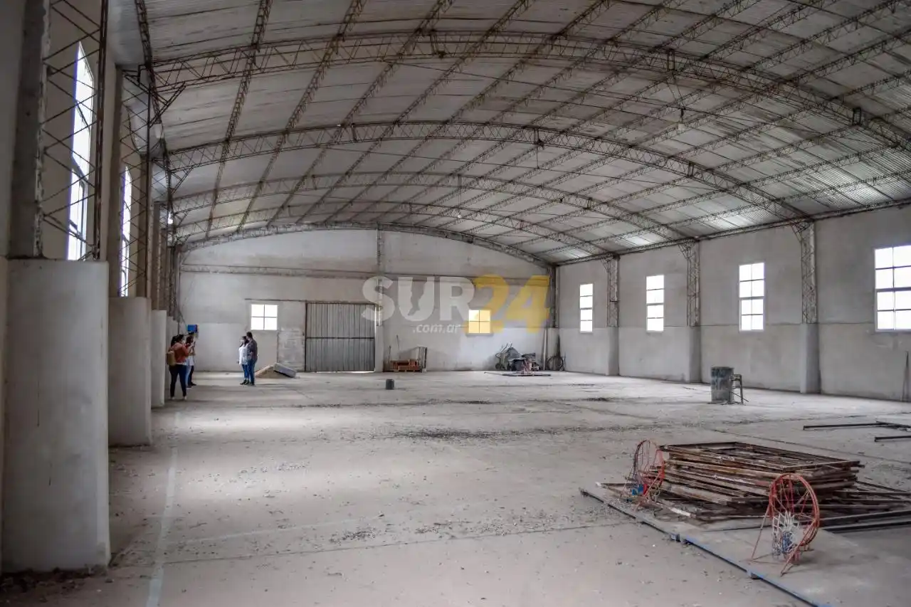Avanzan las obras en el gimnasio de la Escuela N° 174