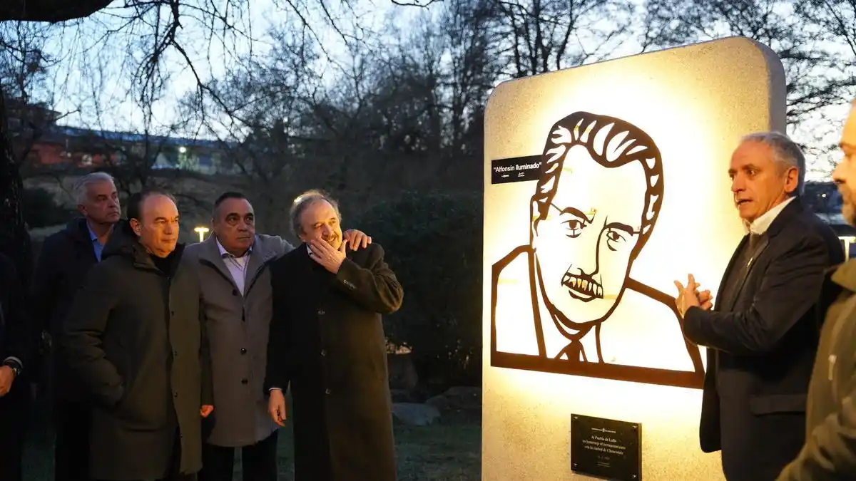 Javier Gastón: “honrar la figura de Raúl y que Chascomús tenga un espacio con su nombre en España, es una gran satisfacción”