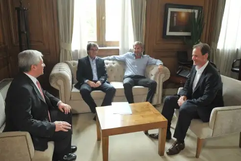 Bordet impulsa ante Nación financiamiento para obra pública 