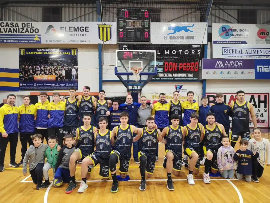 Centenario avanza y se mete en octavos de final. Foto: FM DaLe.