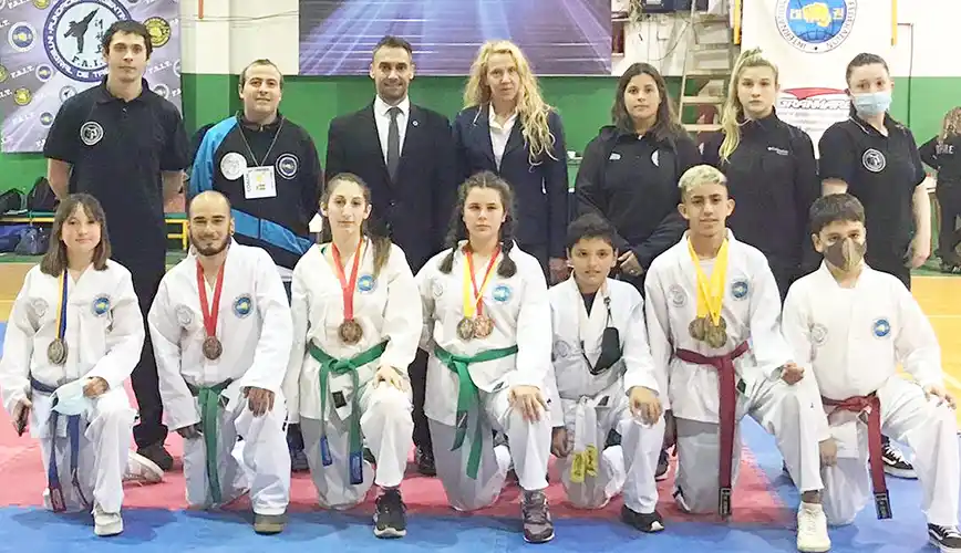 Podios para taekwondistas
