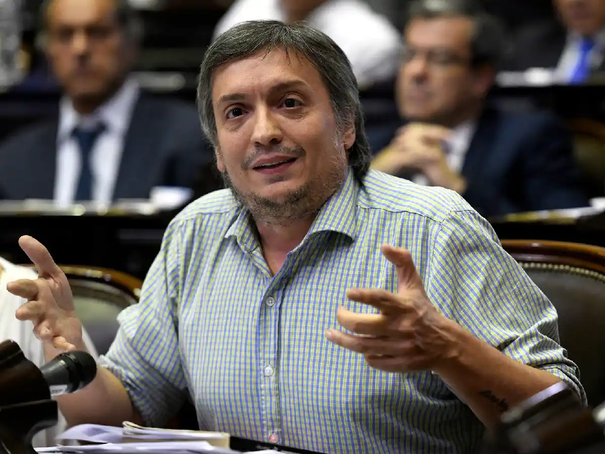 Máximo Kirchner renunció a la presidencia del bloque oficialista por "no compartir la estrategia" del Gobierno con el FMI
