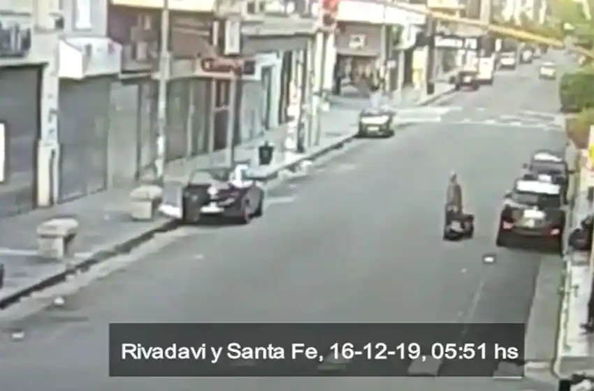 Nuevos videos complican la situación del principal sospechoso del incendio