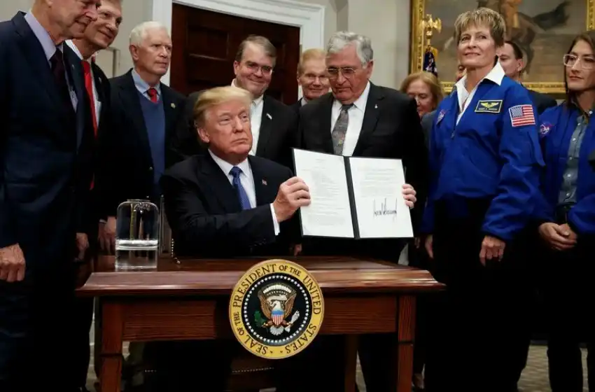 Estados Unidos vuelve a la luna