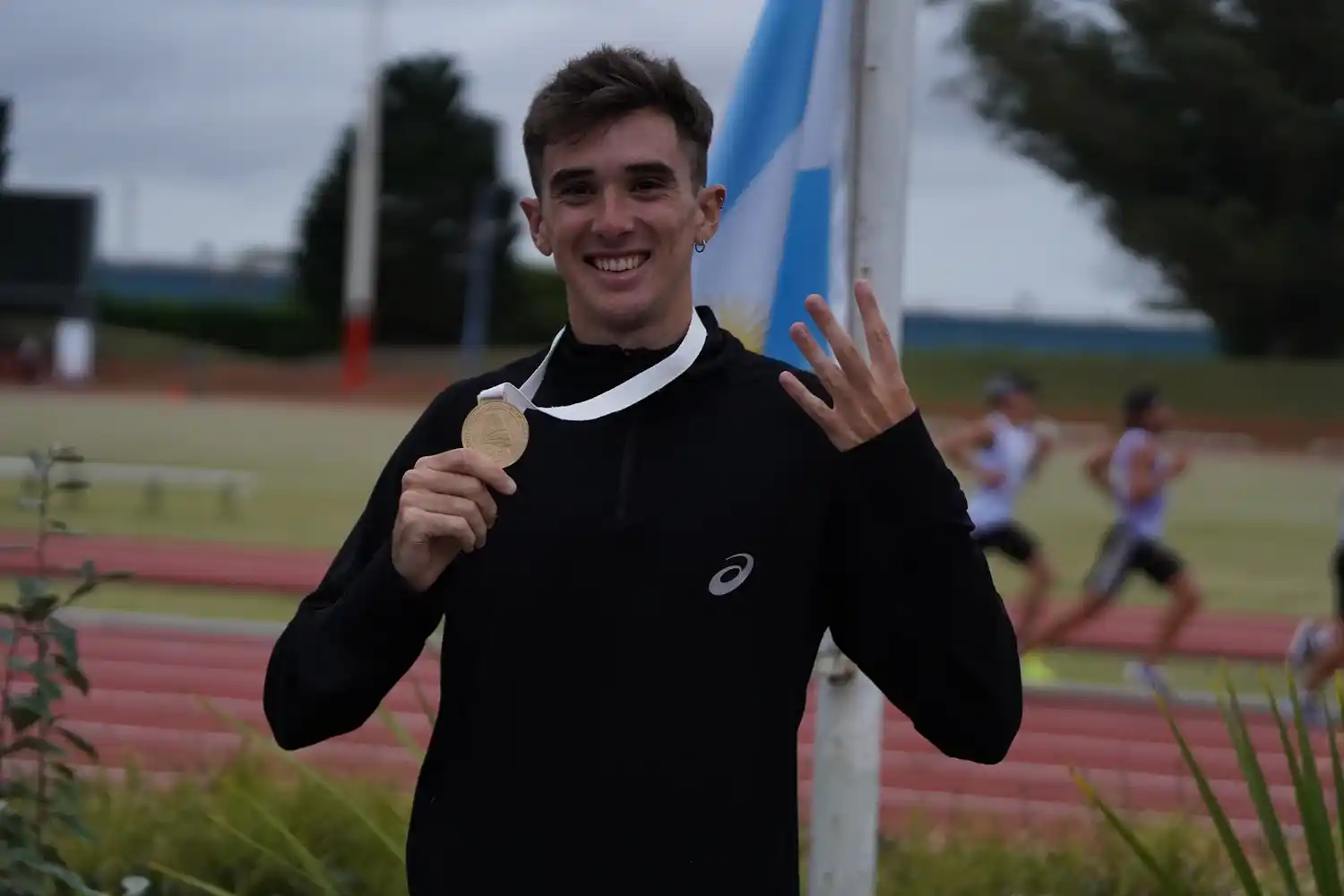 Diego Lacamoire celebrando su título nacional. (Foto: Alejandro Salgado)