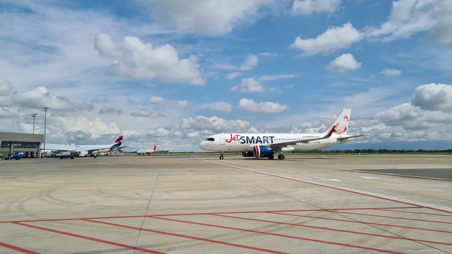 JetSMART inicia hoy una nueva era operando vuelos domésticos en Colombia