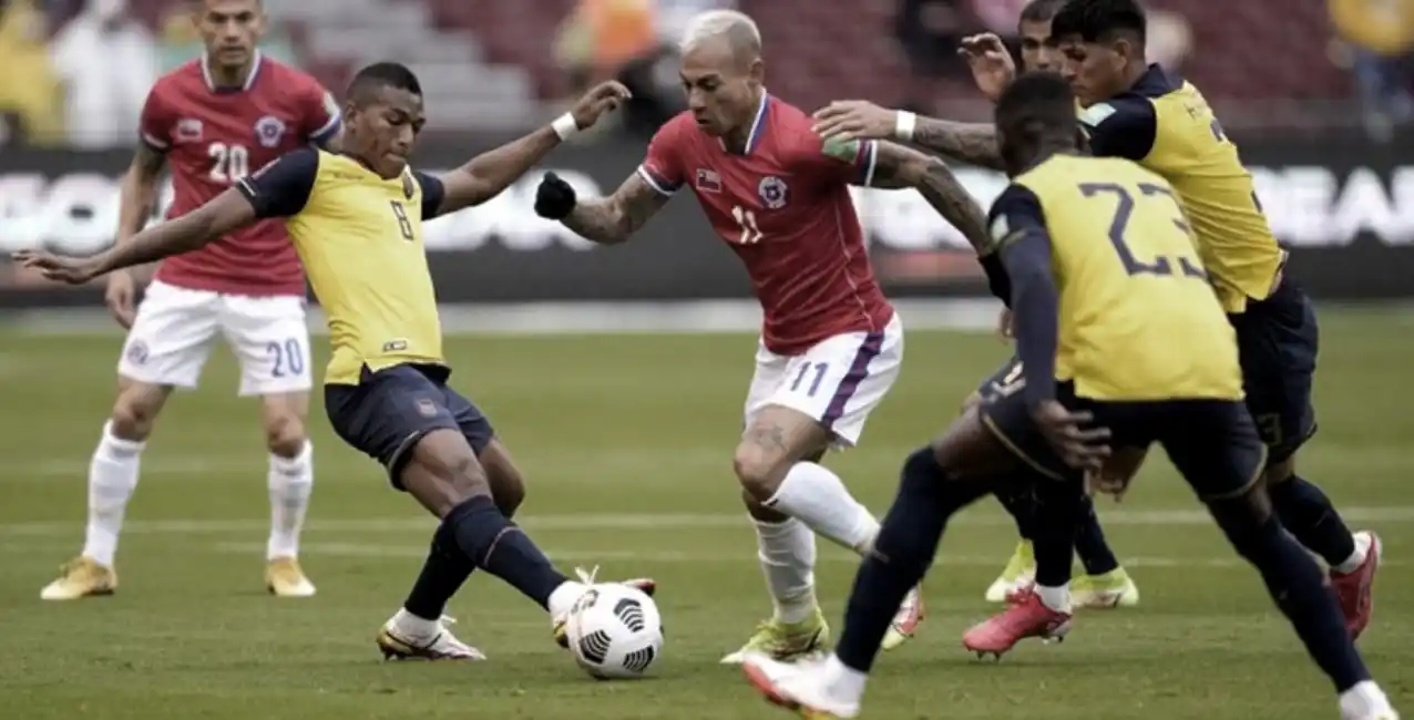 Ecuador se enfrenta con Chile en Santiago
