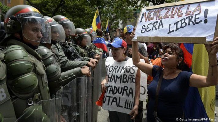 ¡MÁS QUE CUBA!  Venezuela es el país más alejado de la democracia en América