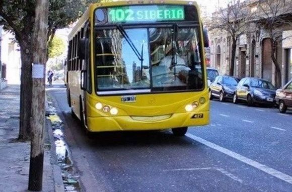 Paro de colectivos en Rosario: malestar por el millonario subsidio al transporte en AMBA