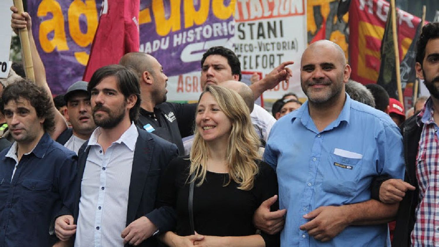 El Frente de Izquierda realiza acto en General Pacheco para pedir por la reducción de la jornada laboral