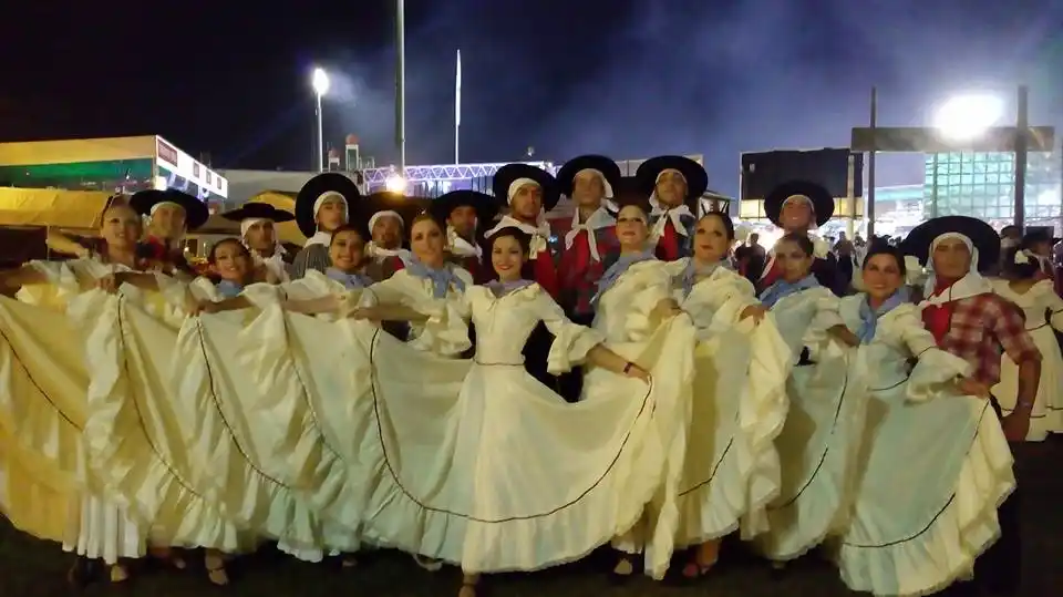 El grupo danzas folclóricas Nuevas Raices bailó en Jesús María