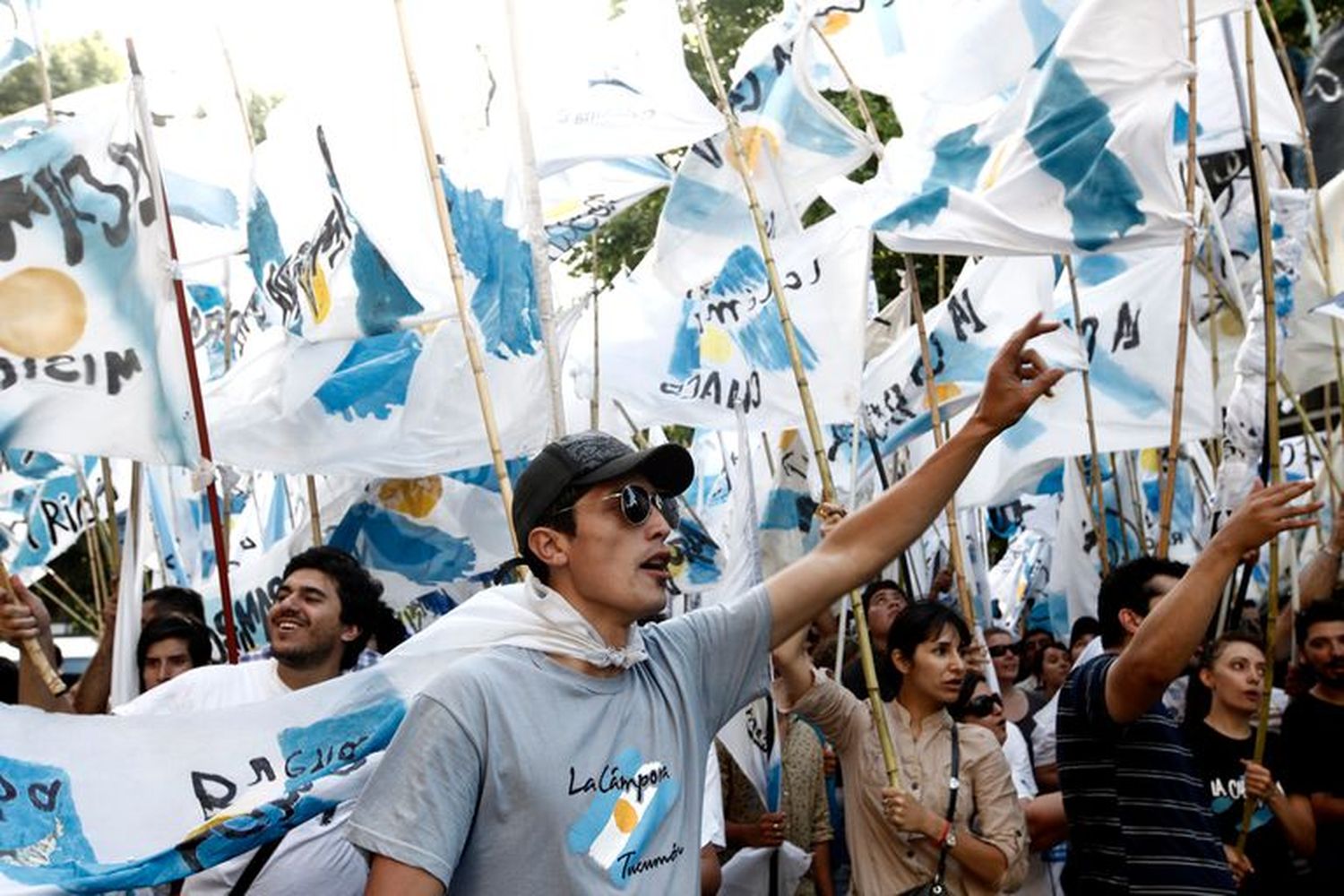 Atentado a Cristina Kirchner: Cuáles son las organizaciones políticas y sociales convocaron a movilizarse