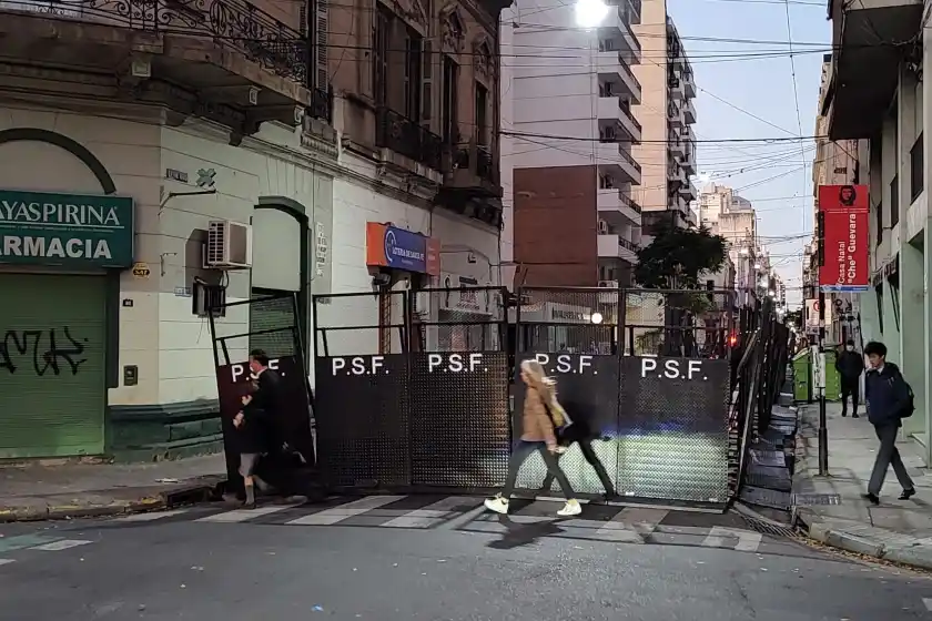 Vallaron los Tribunales Federales por la jura de un juez y hay corte total del tránsito