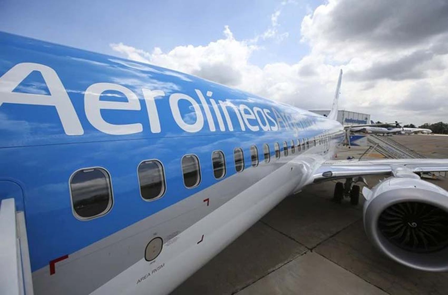 Sorpresivo paro de pilotos e indignación de pasajeros: cuatro vuelos cancelados en Rosarios
