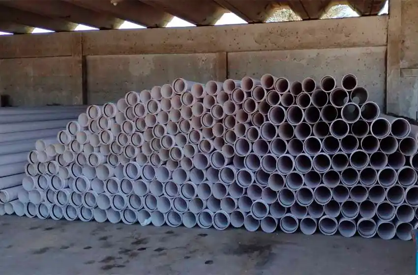 Comienzan las obras de desagües cloacales en "El Cruce"