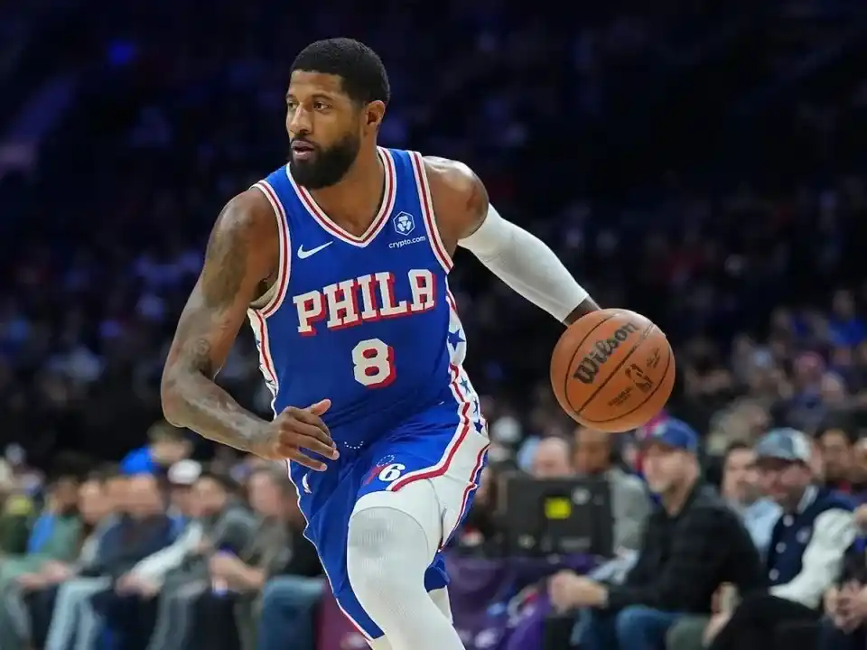 Paul George, suspendido por doping al consumir un medicamento no autorizado.
