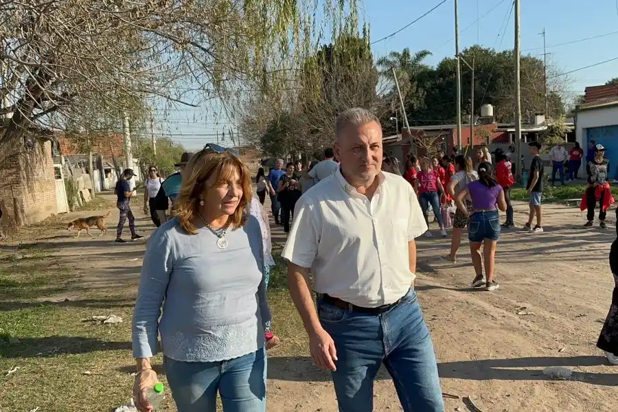 Lewandowski recorrió la ciudad de Santa Fe: “La construcción de viviendas es uno de los pilares de nuestra propuesta”