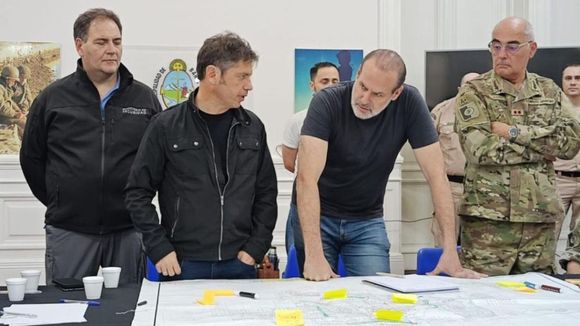 A casi 6 meses del trágico temporal, Kicillof llega a Bahía Blanca con obras hídricas en agenda