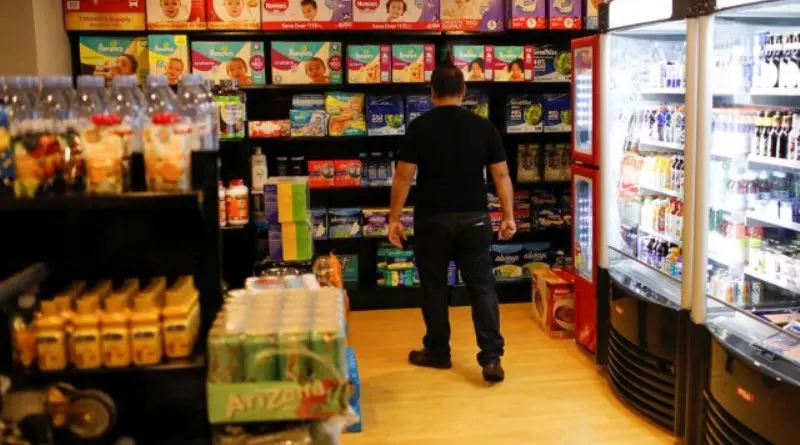 Venezuela repleta de productos que solo unos pocos pueden comprar