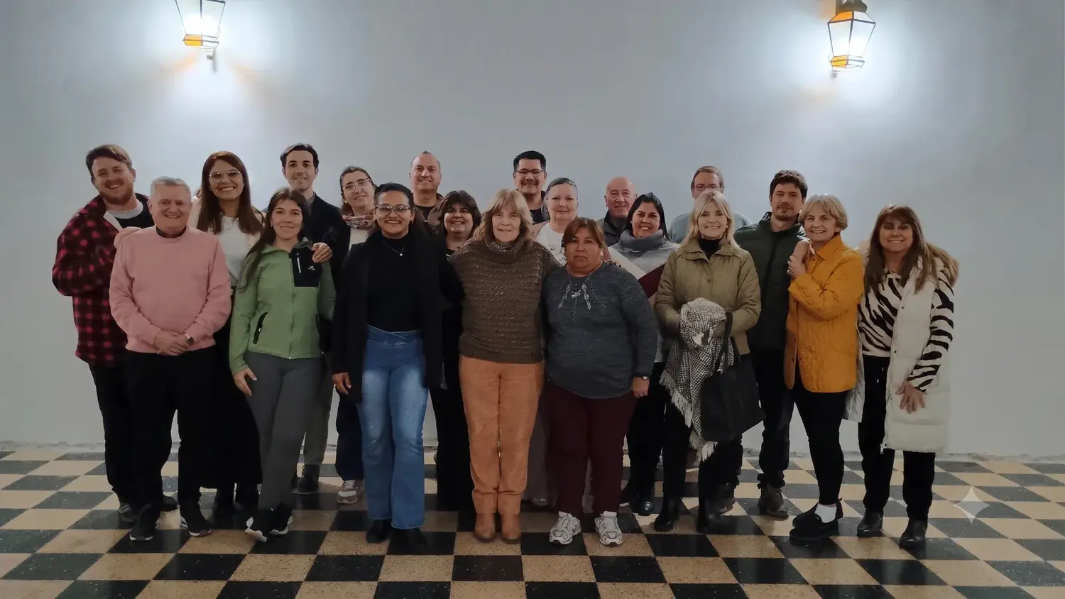 Foto de los asistentes a la asamblea