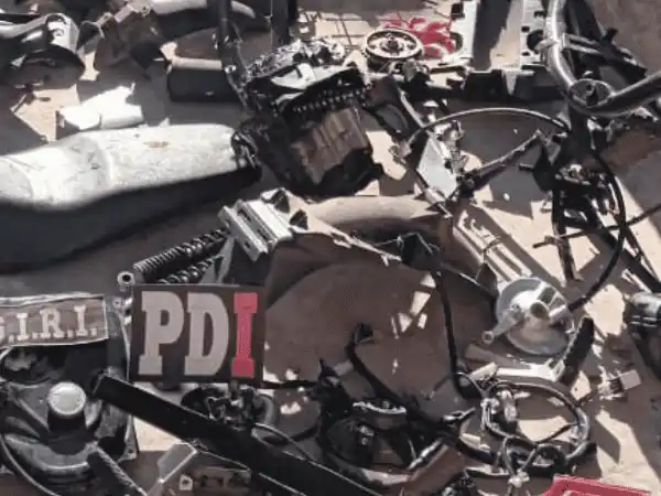 Detuvieron a dos sospechosos y secuestraron motopartes tras un allanamiento por el robo de bicicletas en barrio La Sexta