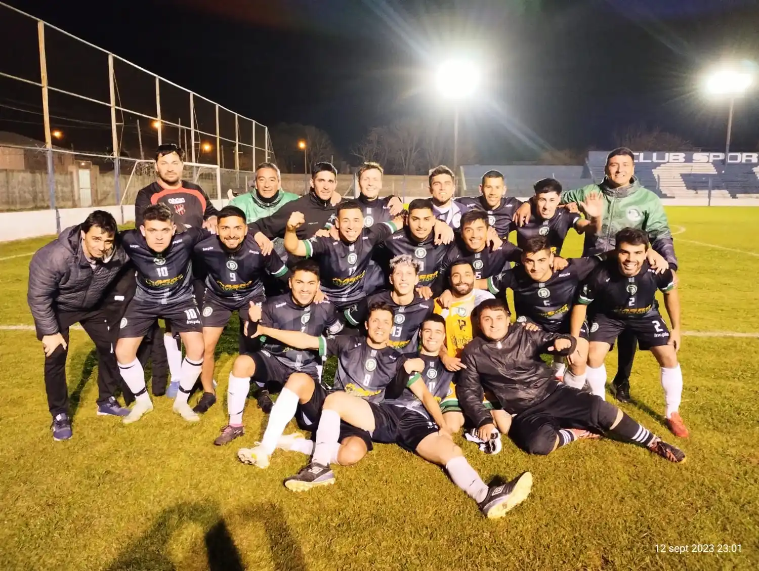 El "Verde" dio la sorpresa y eliminó a domicilio a Rivadavia. Foto: Fabián Gallego.
