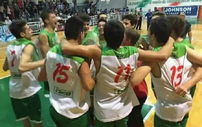Entre Ríos ganó y se metió en la final del Argentino U15