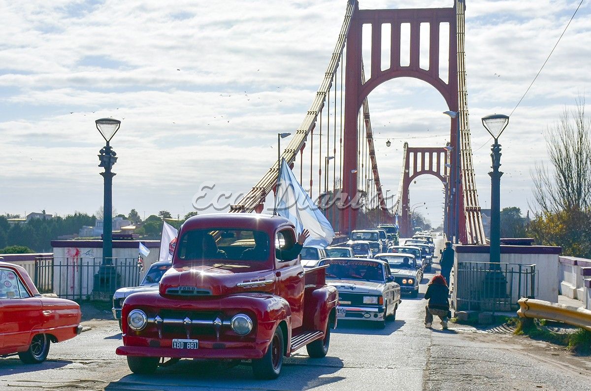Festejaron los 95 años del Puente Colgante