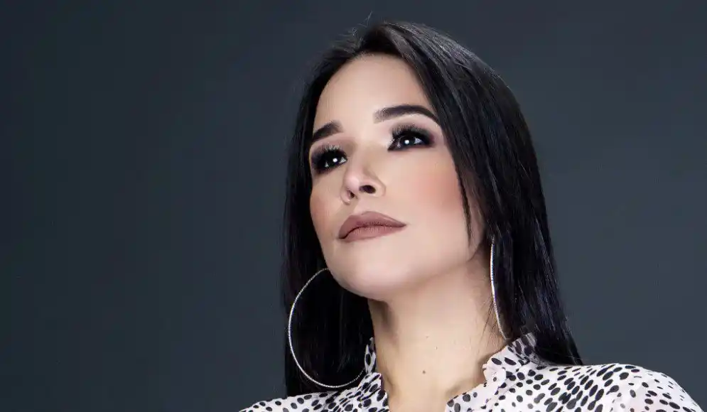 PRESA INFLUENCER zuliana junto con su esposo: ella habría atropellado a un joven y quiso evadir el bulto