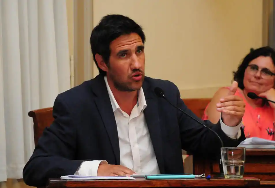Grasso defendió el convenio y bregó por la continuidad del programa de la CUS