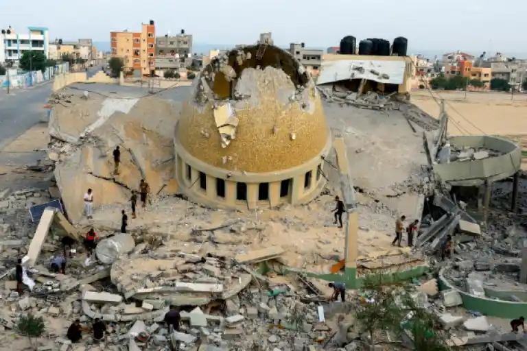 Israel bombardea Gaza tras mortífero ataque de Hamás