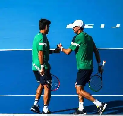 “Machi” González y Molteni tienen rivales para el debut