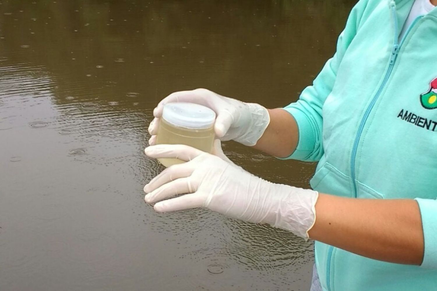 El Foro Ambiental cuestionó  las  mediciones oficiales sobre el río