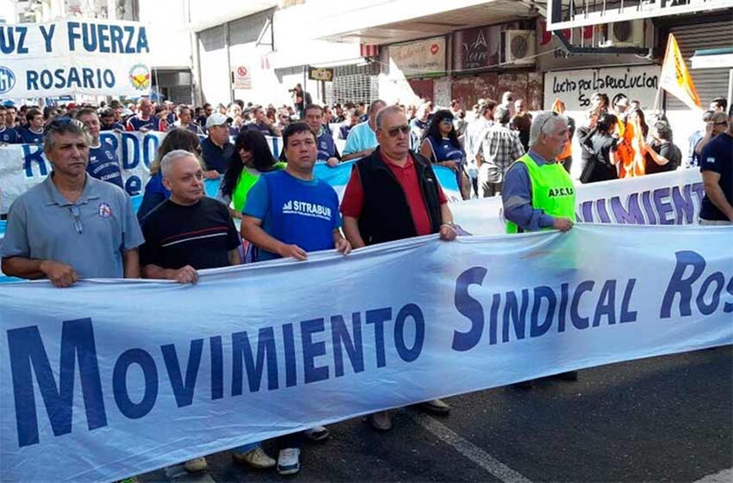 Gremios y organizaciones sociales de Rosario no descartan negociar nuevas paritarias