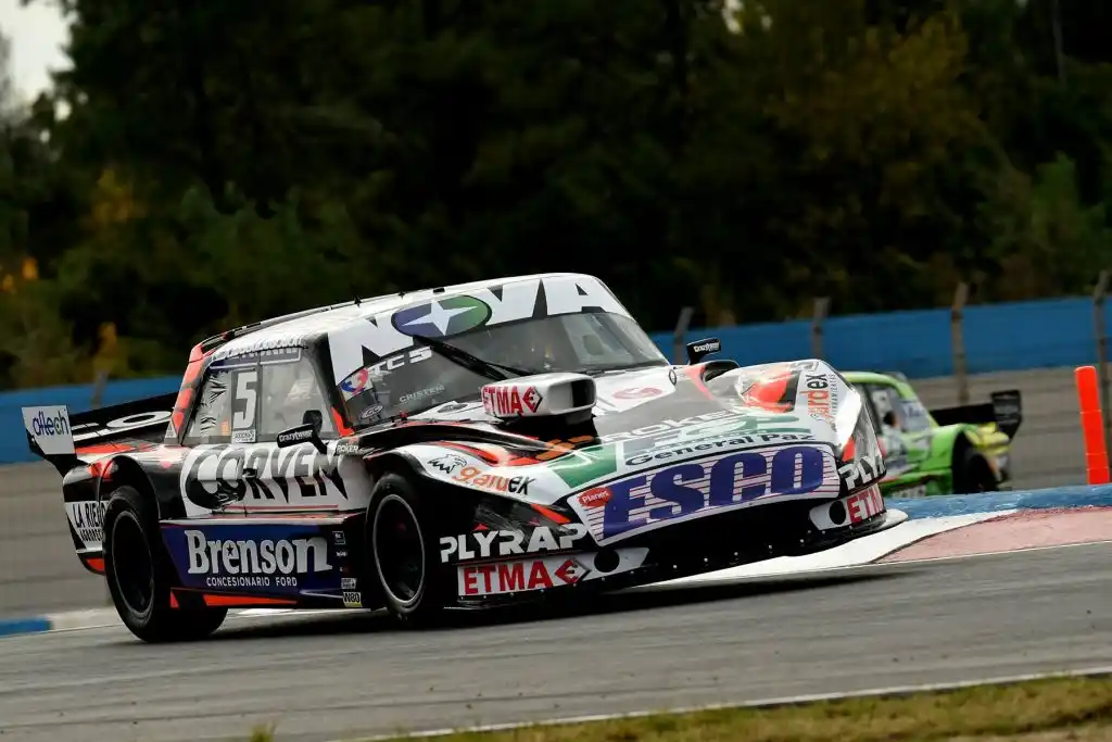 En Rosario, Matías Rossi fue el dueño de la pole