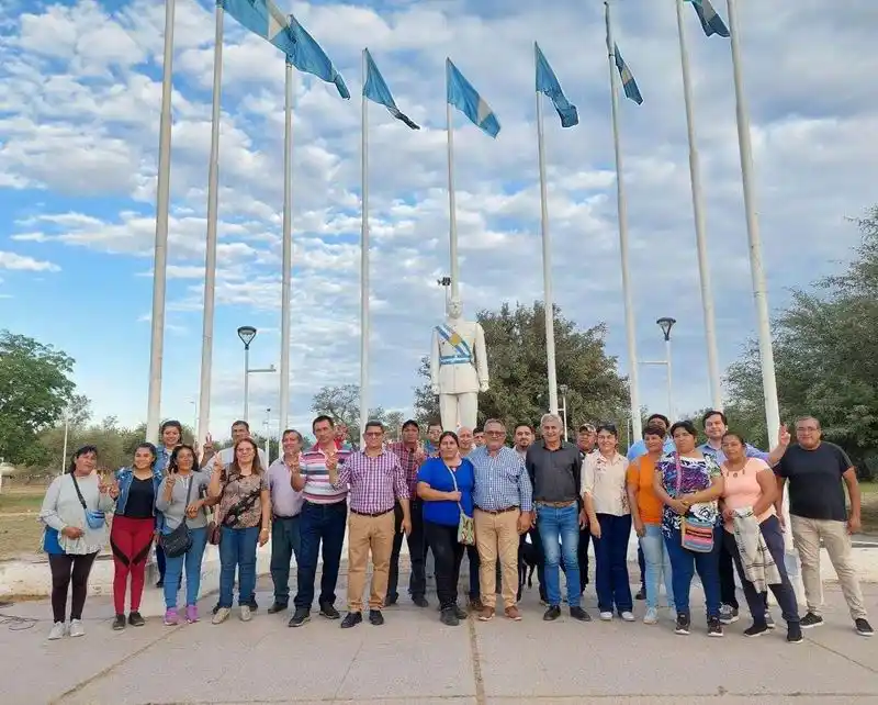 Destacan rol de Insfrán en el armado
de un próximo gobierno nacional