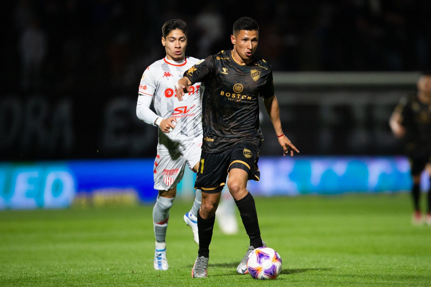 Platense venció a Unión y sigue subiendo