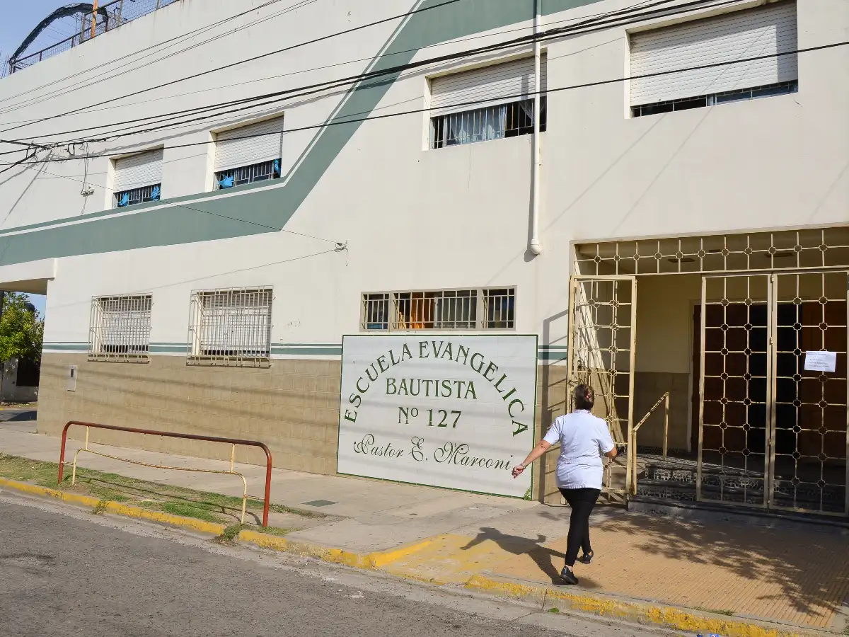 "La homosexualidad atenta contra  el plan de Dios", según material de una escuela en Paraná 