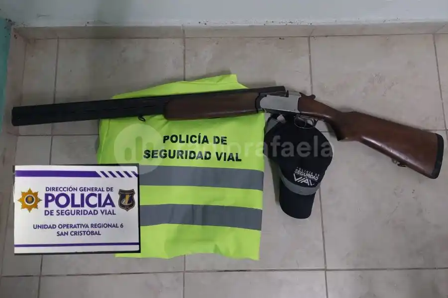 Viajaba por RN95 con tres armas de fuego, pero no tenía toda la documentación