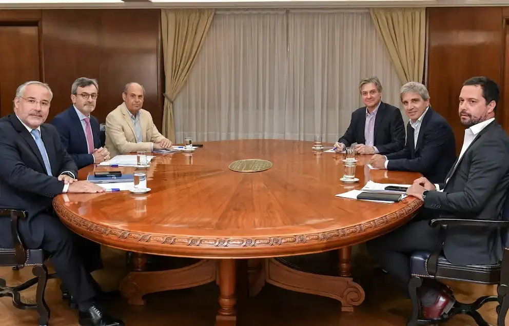 presidente de la UIA le respondió a Caputo - 6