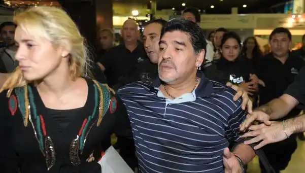 Escándalo, gritos y llantos entre Maradona y Rocío Oliva