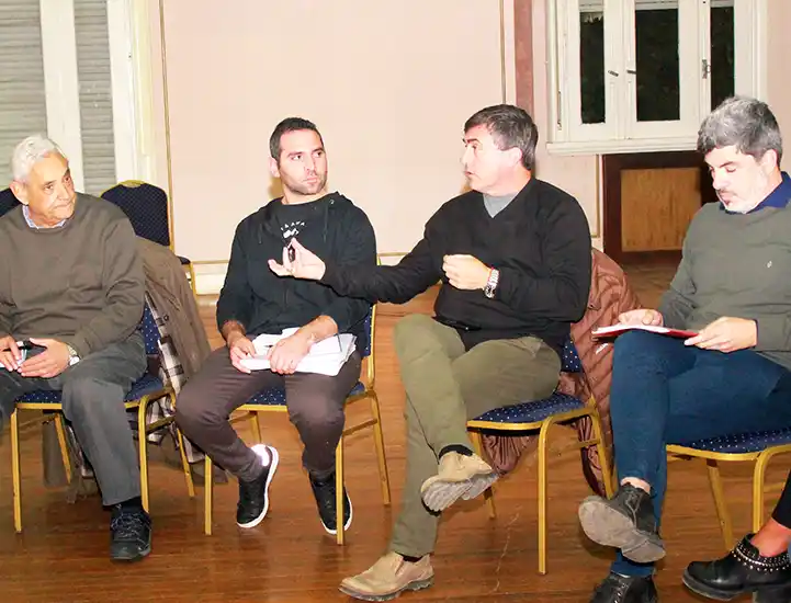 Delegados barriales. Reunión en el municipio