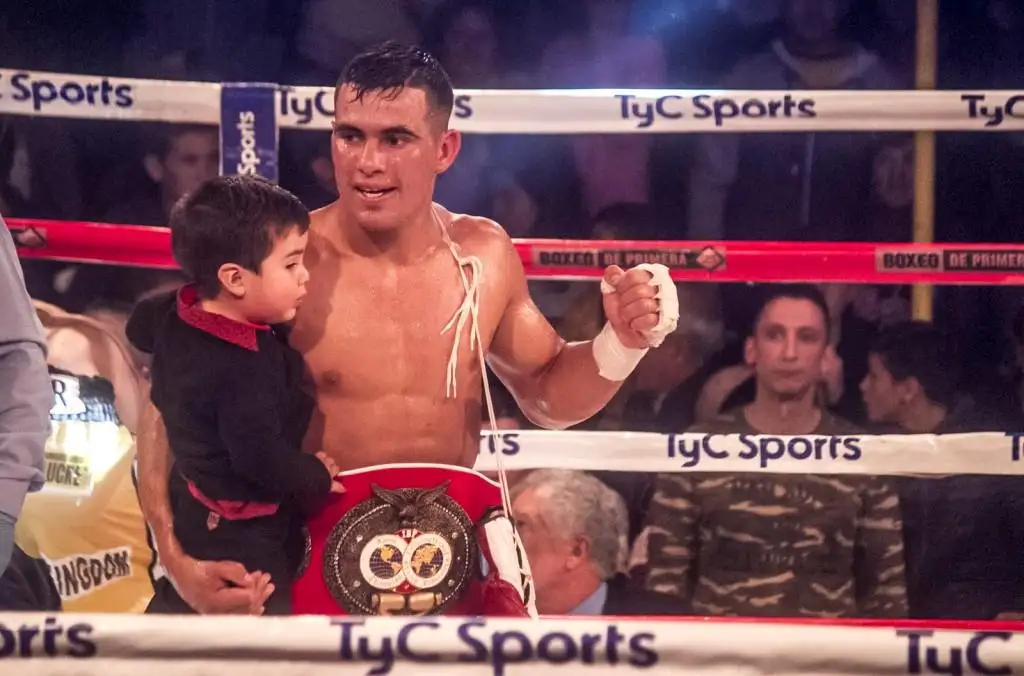 El tresarroyense Lemos sigue como campeón latino