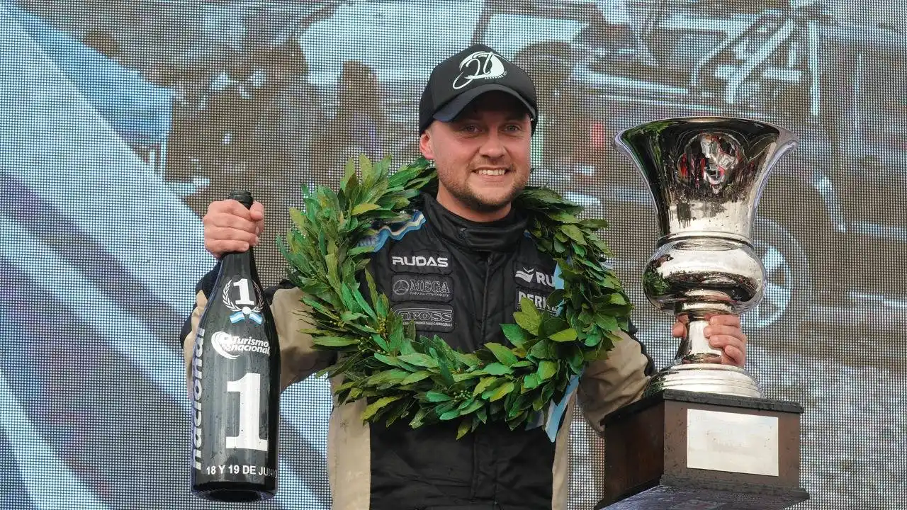 Dos finales accidentadas para el Turismo Nacional en su presentación en Neuquén