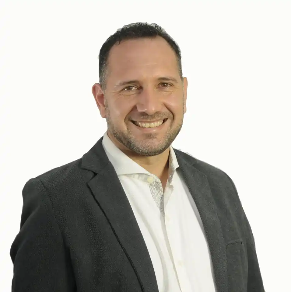 Dolores: “Jamás despediría a un trabajador municipal”, dijo candidato opositor