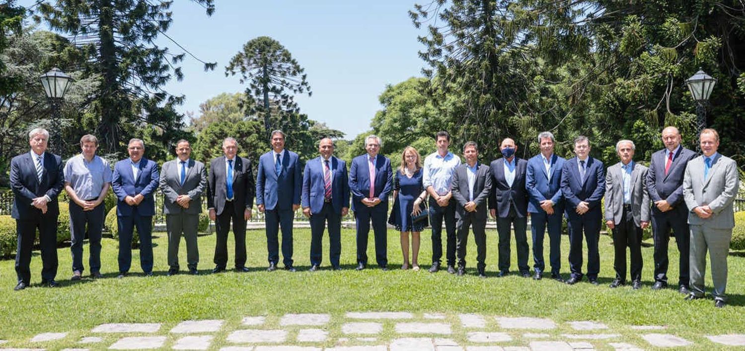 Los gobernadores se pronunciaron y le dijeron 
basta a “flagrantes violaciones al federalismo”