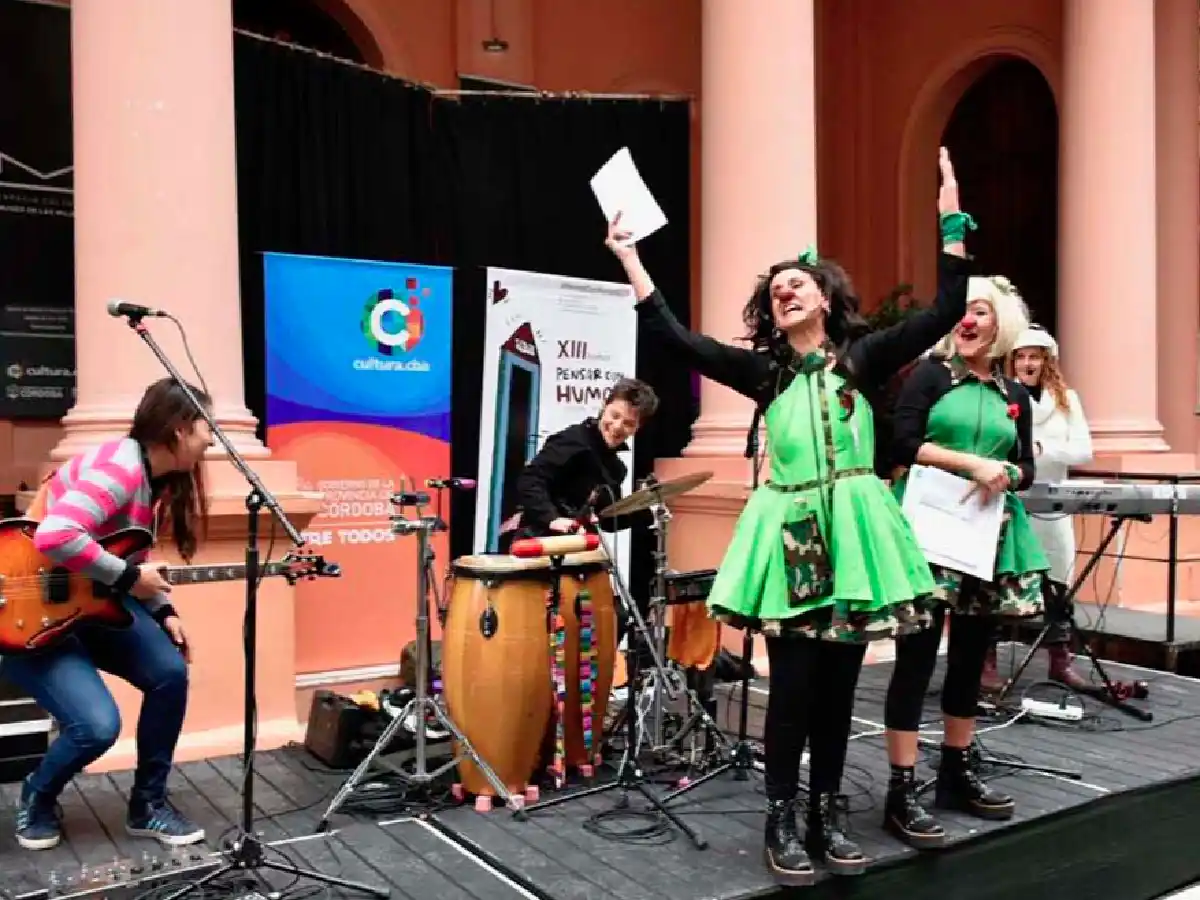 Brinkmann y Las Varillas vuelven a “Pensar con Humor” 